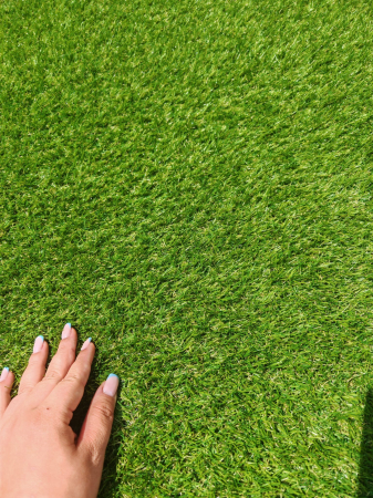 Gazon Artificial - Covor Gazon Iarba Artificiala Jakarta, Gradinita/ Loc de Joaca/Terasa/Curte, Inaltime fir 20 mm, Verde Super Pret!!!