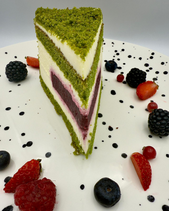 Tort cu Spanac de la cofetaria Tavi Cakes din Constanta [1]