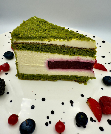 Felie Tort cu Spanac de la cofetaria Tavi Cakes din Constanta [2]