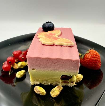 Prajituri fara zahar - Prajitura cu fistic si smeura