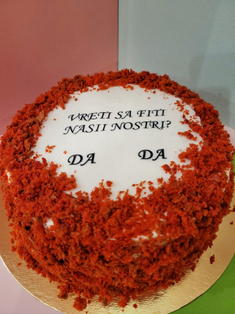 Tort de aniversare parinti de la cofetaria Tavi Cakes din Constanta