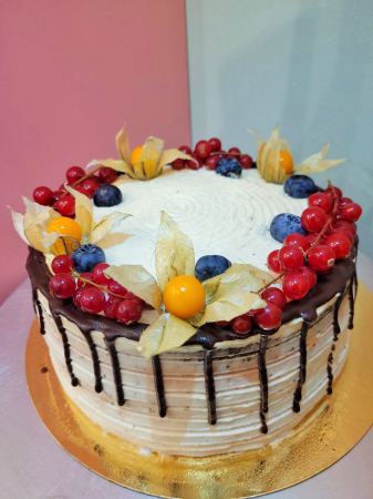 Tort aniversar fara zahar cofetaria Tavi Cakes Constanta [1]