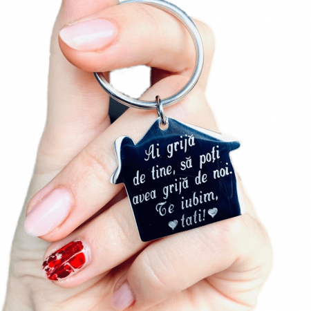 Brelocuri predefinite - Breloc personalizat gravat tip casuta personalizat cu mesaj predefinit