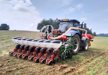 STRIP TILL - HAWK PLANTER [2]