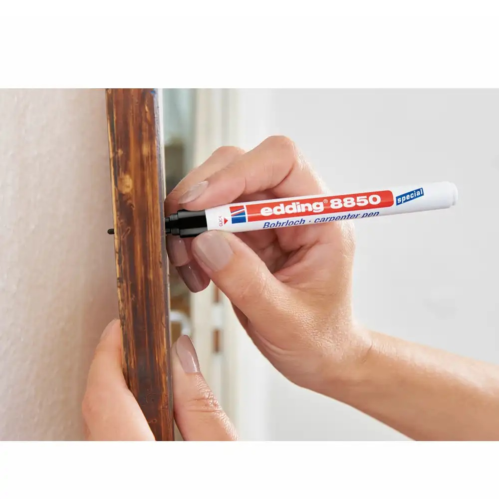 Marker permanent negru cu varf lung 0.7-1mm Edding [4]