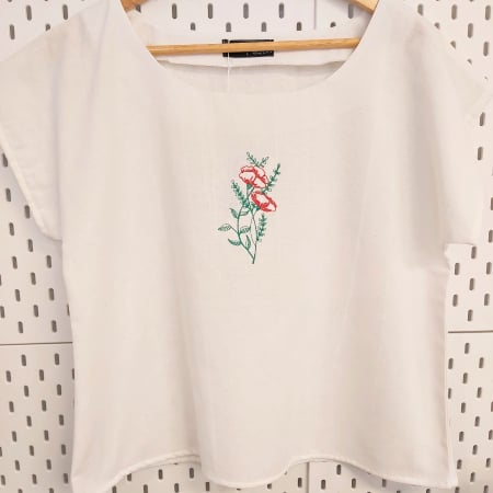 Bluză bumbac 100% cu broderie florala - lejeritate și simplitate [3]