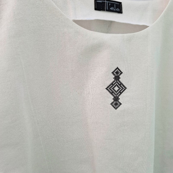 Bluză bumbac 100% cu broderie etno - lejeritate și simplitate [4]