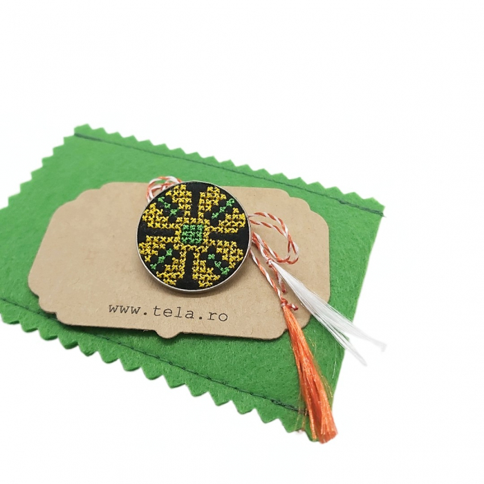 Martisoare speciale cu broderie modele traditionale [3]