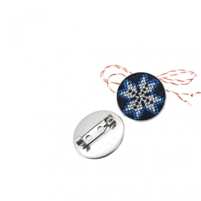 Martisoare speciale cu broderie modele traditionale [2]