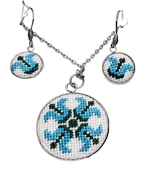 Set bijuterii broderie traditionala montate in inox [3]