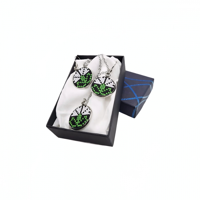 Set bijuterii broderie traditionala montate in inox [2]