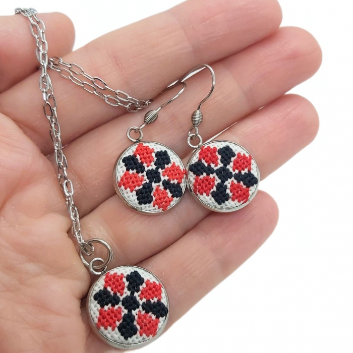 Set bijuterii broderie traditionala montate in inox [2]