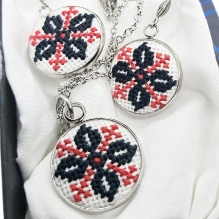 Set bijuterii broderie traditionala montate in inox [3]