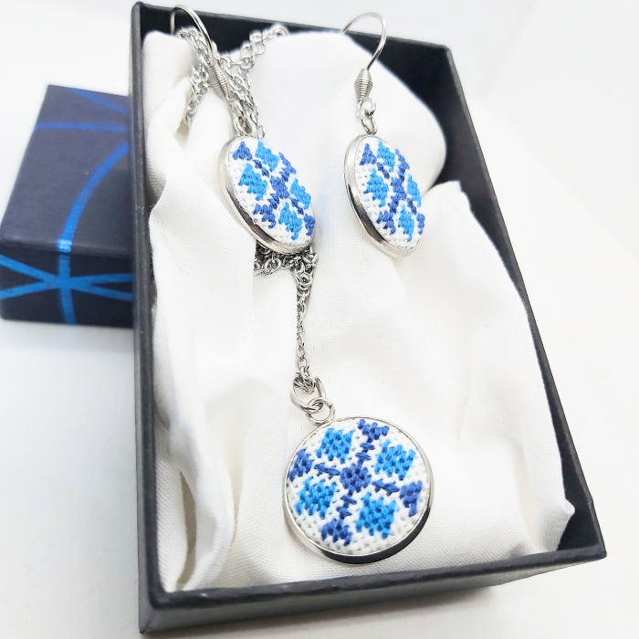 Set bijuterii broderie traditionala montate in inox [2]
