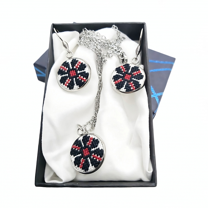 Set bijuterii broderie traditionala montate in inox [2]