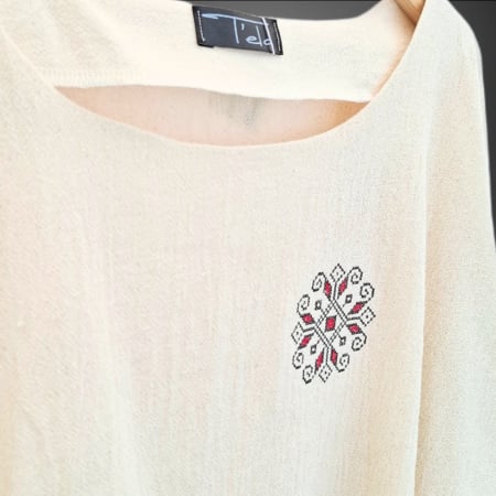 Bluză bumbac 100% cu broderie etno - lejeritate și simplitate [4]