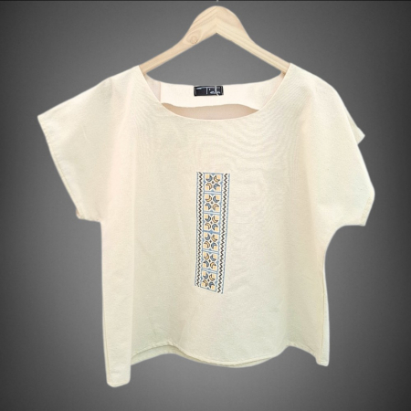 Bluze - Bluză bumbac 100% cu broderie etno - lejeritate și simplitate