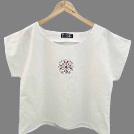 Bluză bumbac 100% cu broderie etno - lejeritate și simplitate [3]