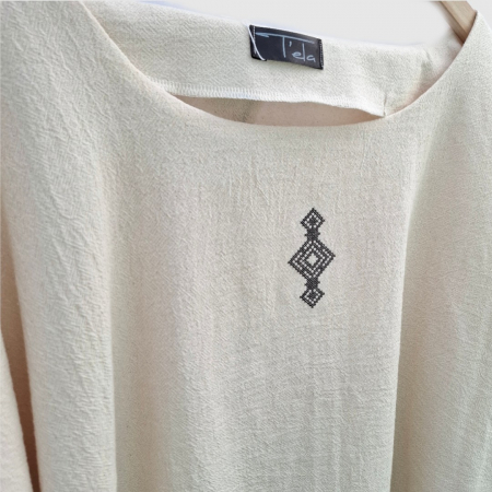 Bluză bumbac 100% cu broderie etno - lejeritate și simplitate [6]