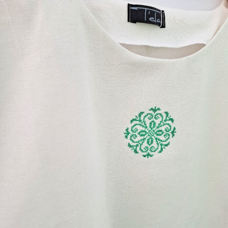 Bluză bumbac 100% cu broderie etno - lejeritate și simplitate [2]