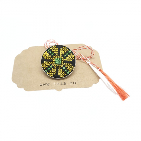 Martisoare speciale cu broderie modele traditionale [1]