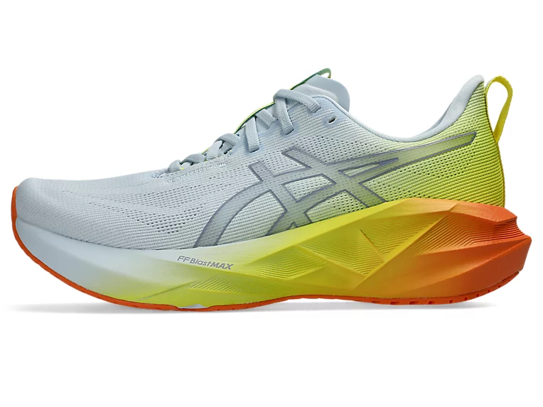 Pantofi Alergare Asics Novablast 5 Sky/Lemon Spark [5]