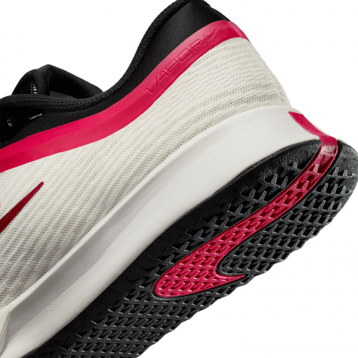 Pantofi Tenis Nike Femei Vapor Pro 3 Hc Pale Ivory/Team Red [7]