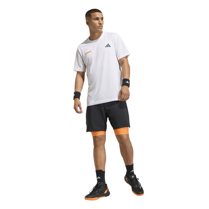 Short Adidas Barbati Club 2in1 Black/Orange este un short tehnic 2 in 1 cu inner shorts integrat, CLIMACOOL, talie elastica cu snur si croiala slim fit, perfect pentru tenis si antrenamente. [5]