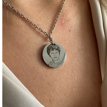 Bijuterii Personalizate - Lănțișor Damă cu Bănuț Personalizat Foto și Text – Inox Argintiu, Gravură Laser