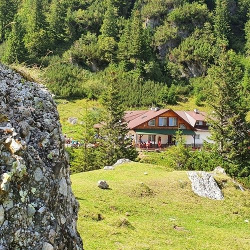 Cabana Mălăiești pe Traseul de Vară  [3]