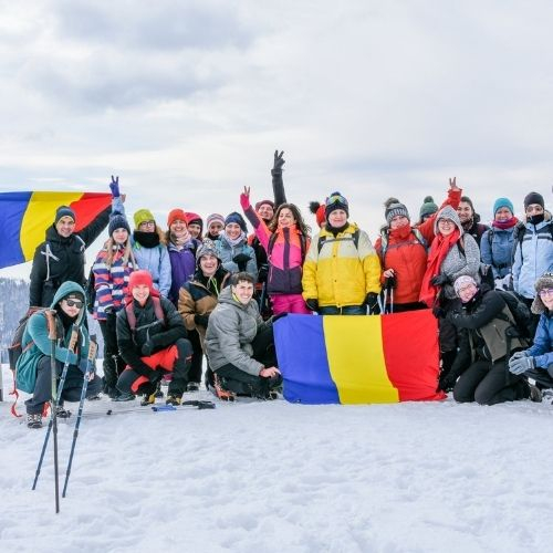 Vârful Clăbucetul Taurului și Cabana Gârbova  [5]