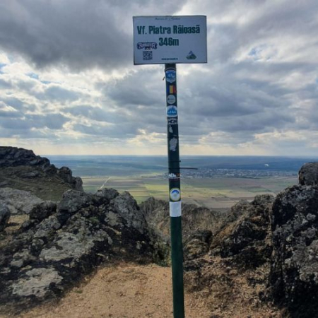 Culmea Pricopanului și Monoliții din Granit [10]