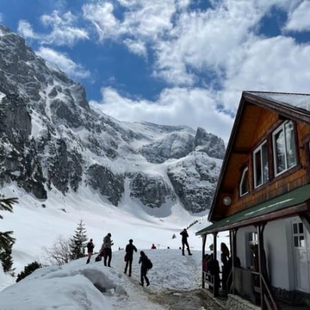 Drumeții - Iarna la Cabana Mălăiești