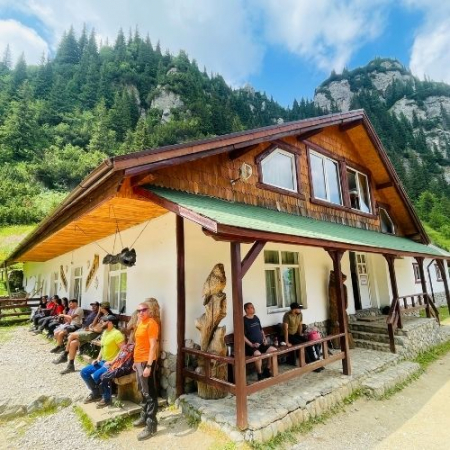 În drumeție la Cabana Mălăiești [3]