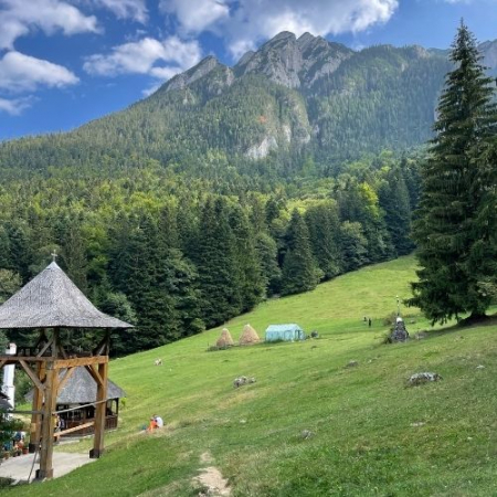 Refugiul Diana - Piatra Craiului [1]