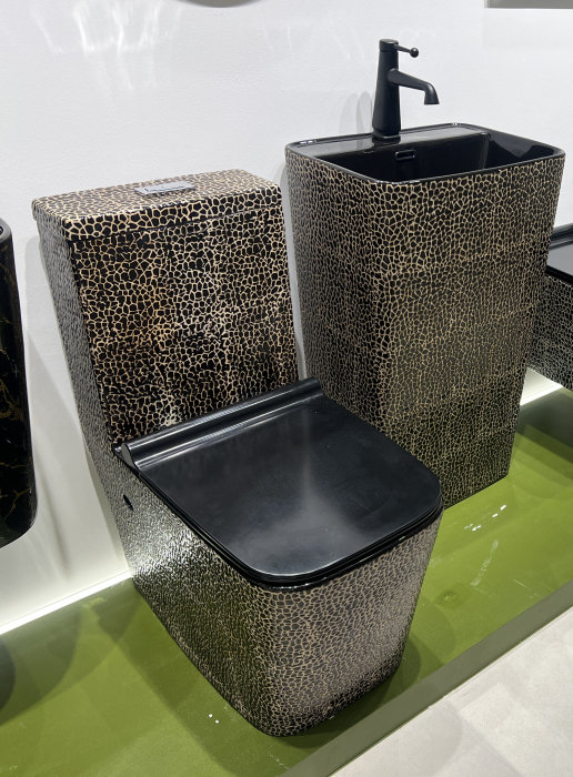 Set vas WC cu capac slim, montare pe podea, Rimless, evacuare laterală, finisaj negru/auriu – 64 × 36 × 80 cm - T2073CR4 [2]