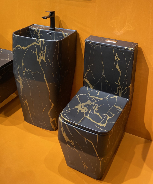 Set vas WC cu capac slim, montare pe podea, Rimless, evacuare laterală, finisaj negru/auriu 67 × 37 × 80 cm - T2133CW68 [4]