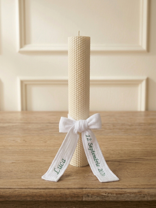 lumânare-botez-din-ceară-de-albine-ivory-35cm-cu-fundă-din-muselină [4]