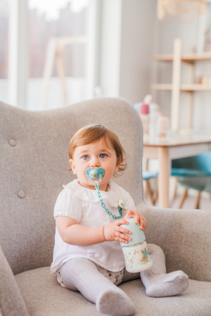 suzeta-fiziologica-sx-pro-din-silicon-0-6l-albastru-gold-premium [2]