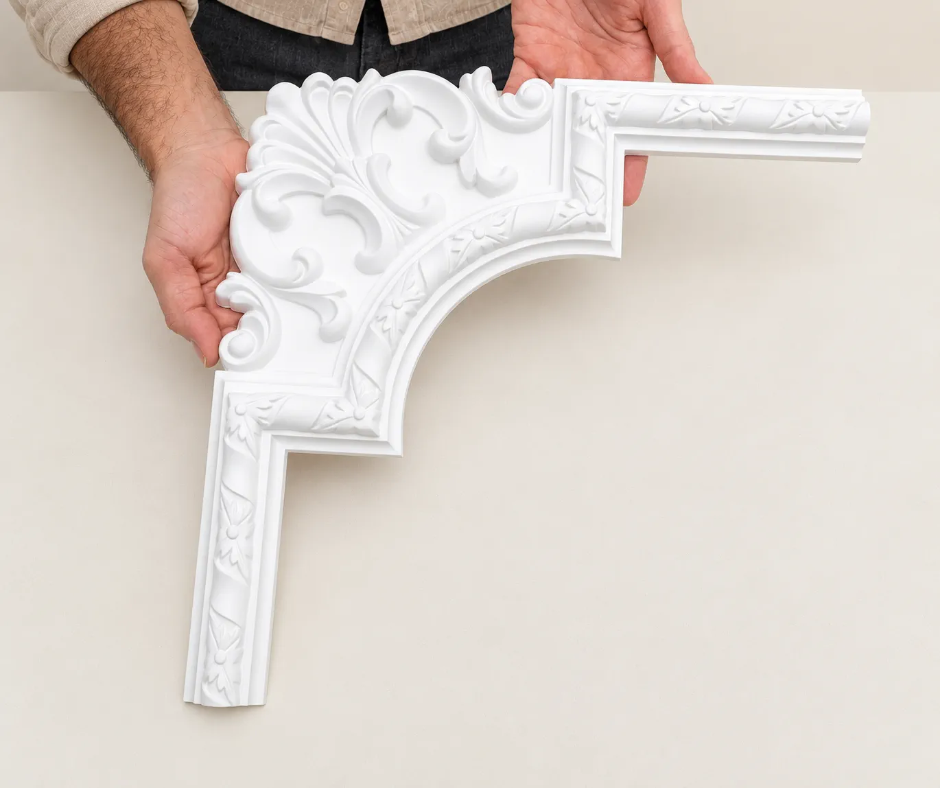 Coltar decorativ pentru chenar perete din poliuretan 33 x 33 cm - CR710C [2]