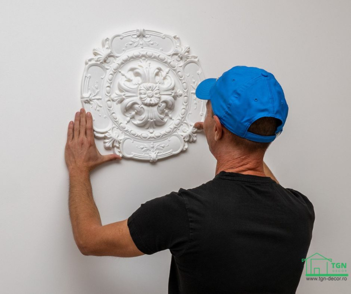 Rozeta din poliuretan, Grand Decor, R 103 , diametru =41.5cm [4]