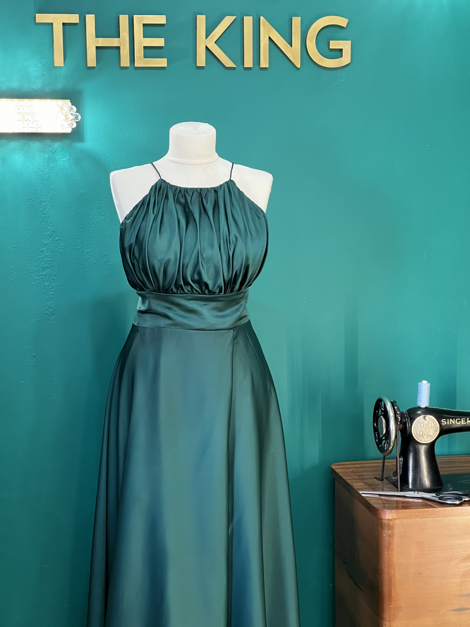 Rochii elegante acum disponibile în magazinul The King! [2]