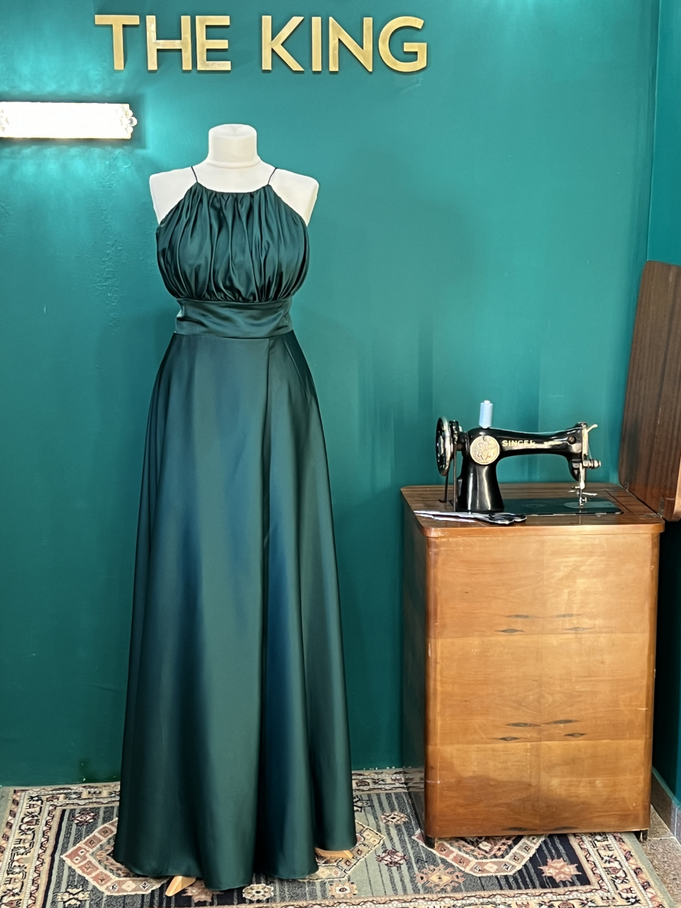Rochii elegante acum disponibile în magazinul The King! [1]