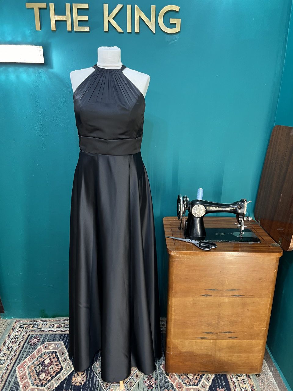 Rochii elegante acum disponibile în magazinul The King! [1]