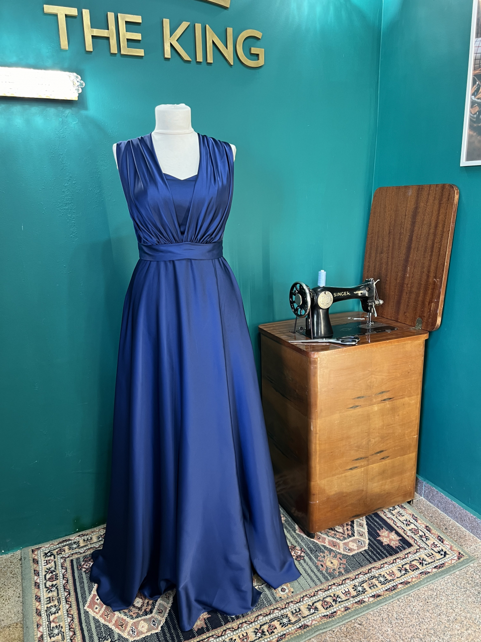 Rochii elegante acum disponibile în magazinul The King!  [1]