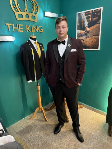 Costumul Perfect pentru Mire – Eleganță Absolută ✨ Pachet Mire - Costumul Perfect pentru Mire – Eleganță Absolută ✨