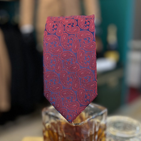 Accesorii - Cravate Italiene - Eleganță și Stil pentru Regele din Tine