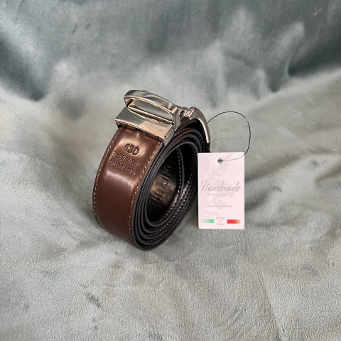Accesoriul perfect pentru un look impecabil! [1]