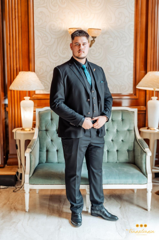 Tinută Completă de Invitat - Eleganță completă, totul inclus ✨