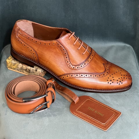 Pantofi fabricati manual de Marian Nedelcu